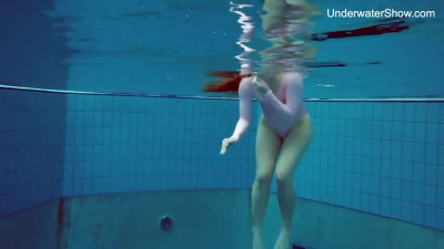 Underwater Show - babe movie