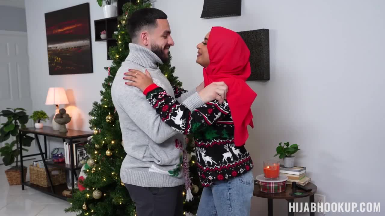 All Muslim thot Babi Star cares about is big white dick - ePornTube