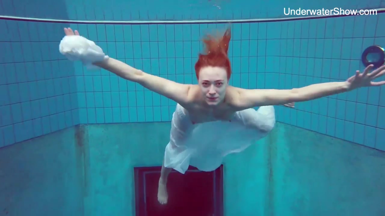 Hottest petite video with prurient bird from Underwater Show