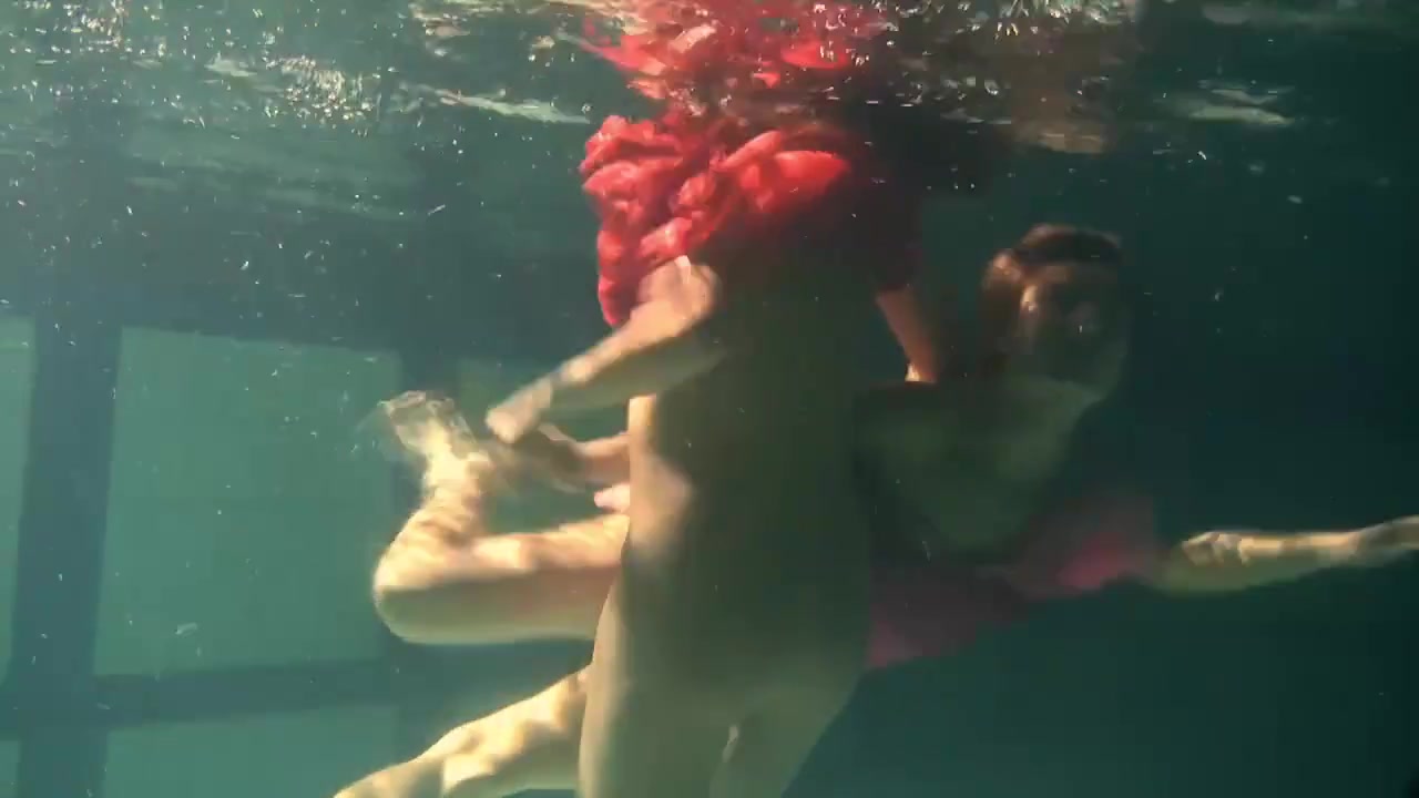 Sensual Lilia - lesbo porn - Underwater Show