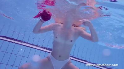 Energetic amateur - water video - Underwater Show - ePornTube