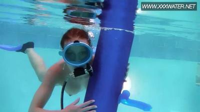 Underwater Show featuring Minnie Manga's solo female xxx - ePornTube