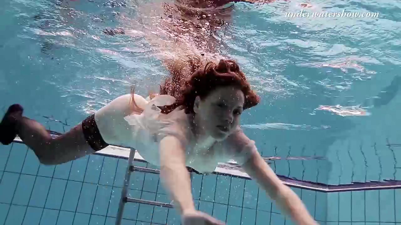 Solo female clip with lusty bidie-in from Underwater Show