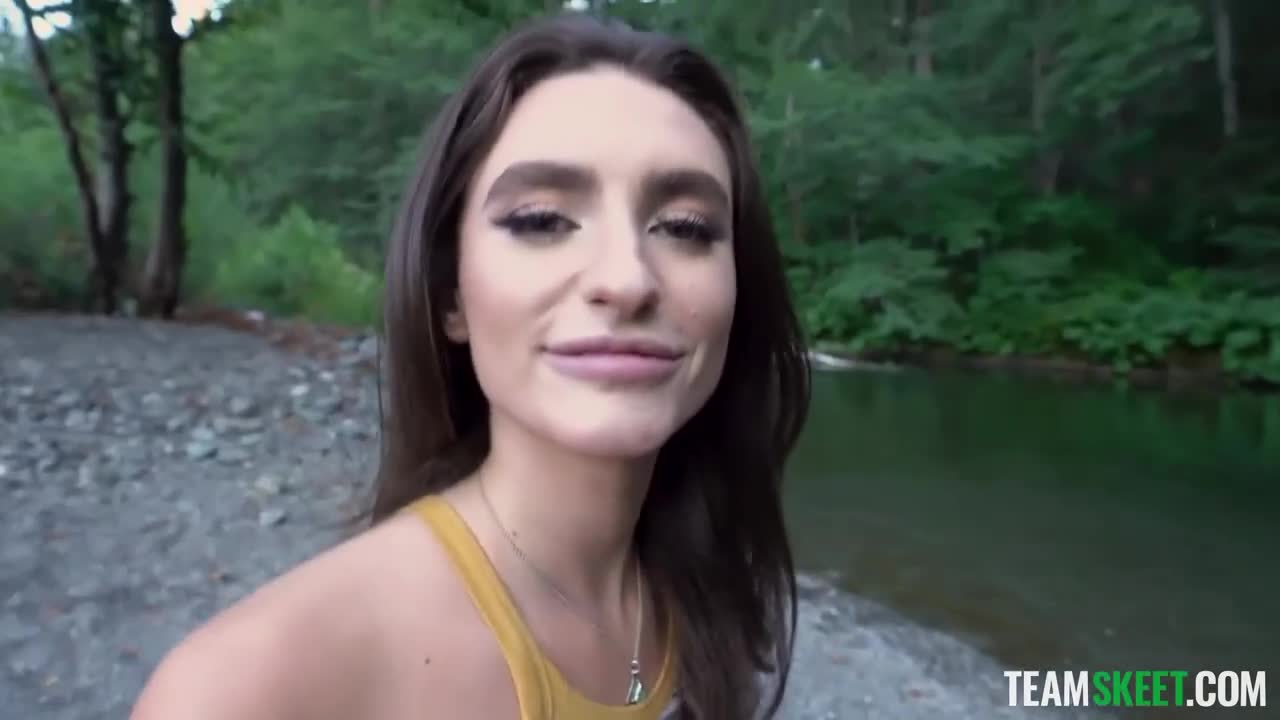 Cutie chick Mia Taylor likes fucking with a long cock by the river - ePornTube